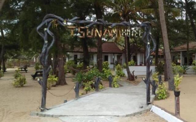 Tsunami Beach Hotel