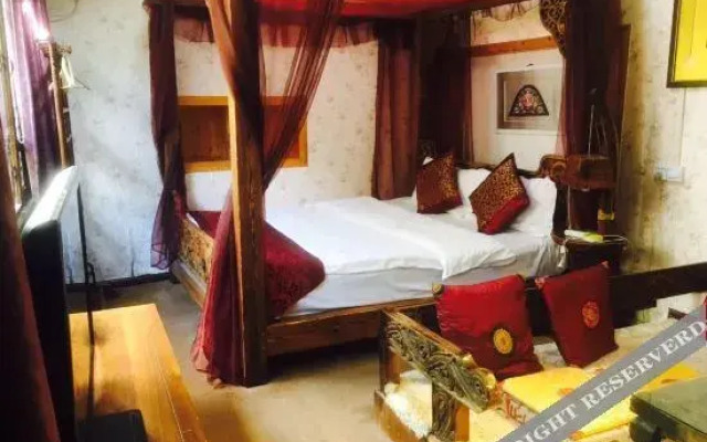 Lijiang Qingyi Inn