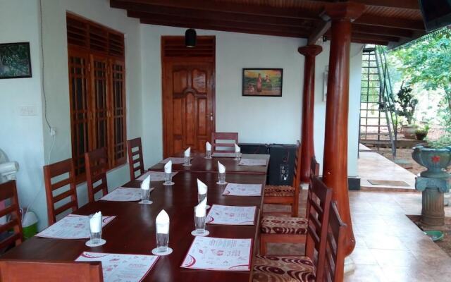 L.L.Tourist Inn & Safari jeeps