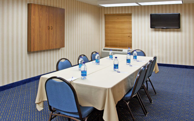 Clarion Inn Pittsburgh Cranberry