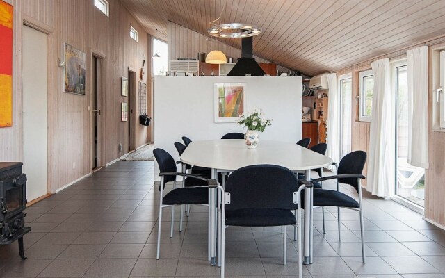 Quaint Holiday Home in Fanø With Whirlpool