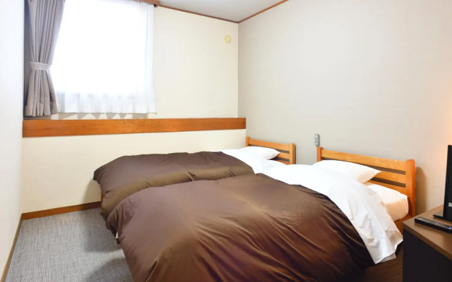 Hotel New Kotobuki – Guest Rooms – Matsumoto