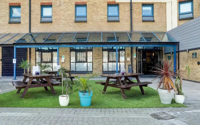 Ibis Styles London Excel Hotel