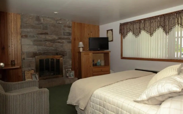 Champion Lakes Golf Resort