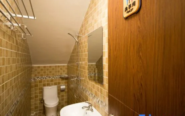Lamtin Youth Culture Hostel