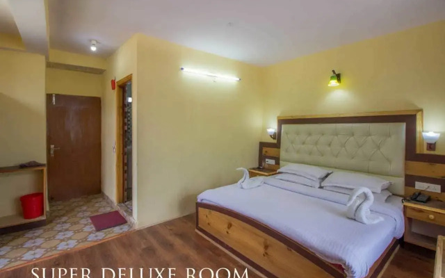 OYO 12425 Neha Palace