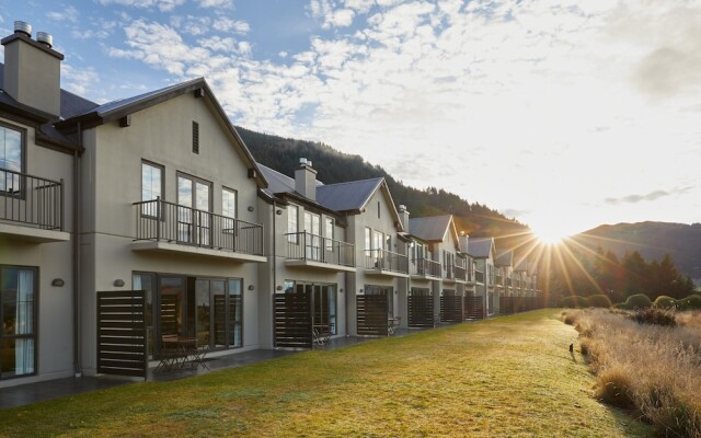 Platinum Queenstown Villas