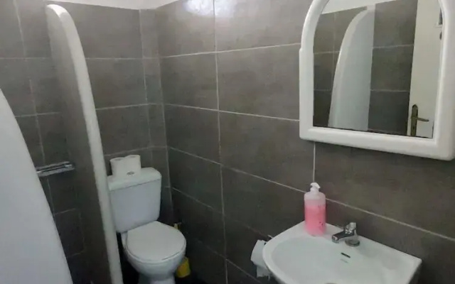Fira Backpackers Place