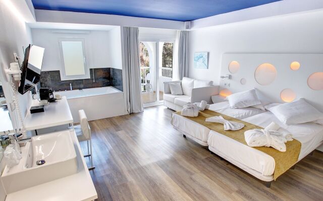 R2 Bahia Cala Ratjada - Adults Only