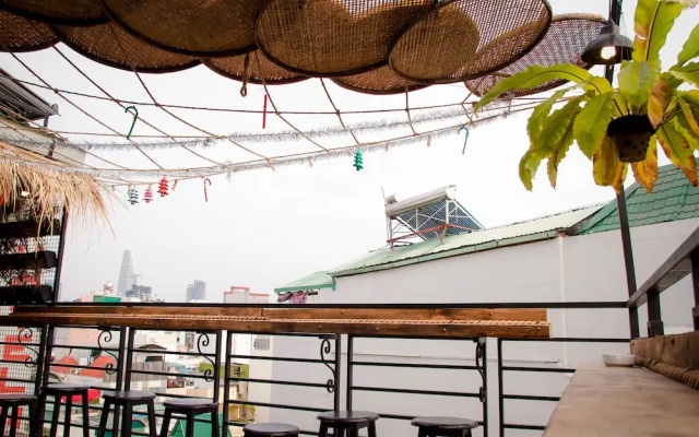 Mobylette Saigon Hostel - Adults only