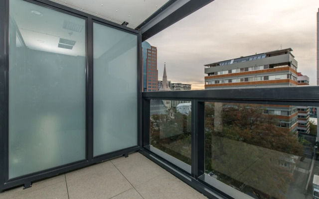 Ehome - Sea & Skytower Views, Unbeatable Location In CBD