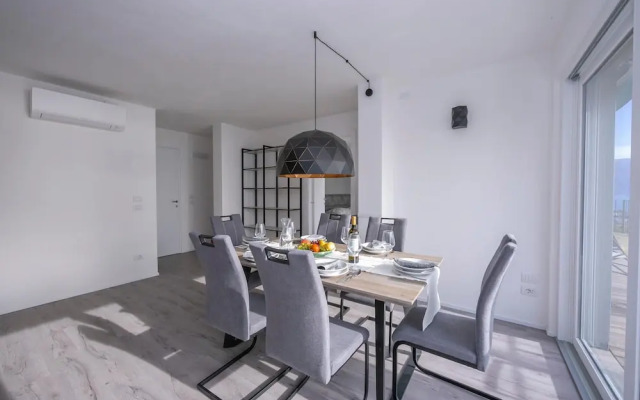 Rustichel Lake View in Toscolano Maderno