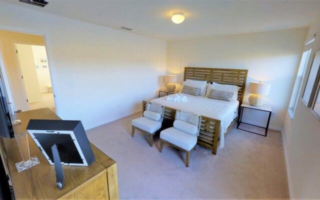 541 Las Fuentes Drive