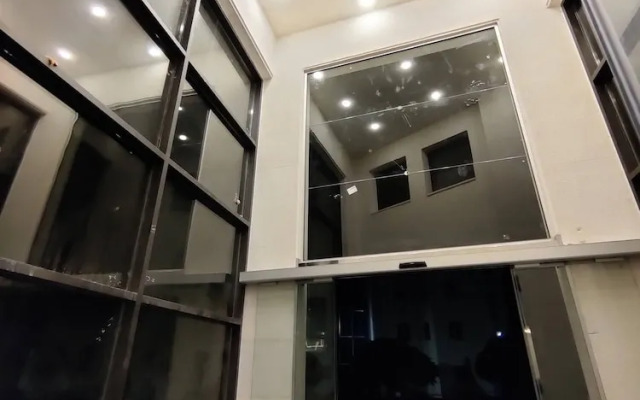45m Luxury Room Royal View Near all Services