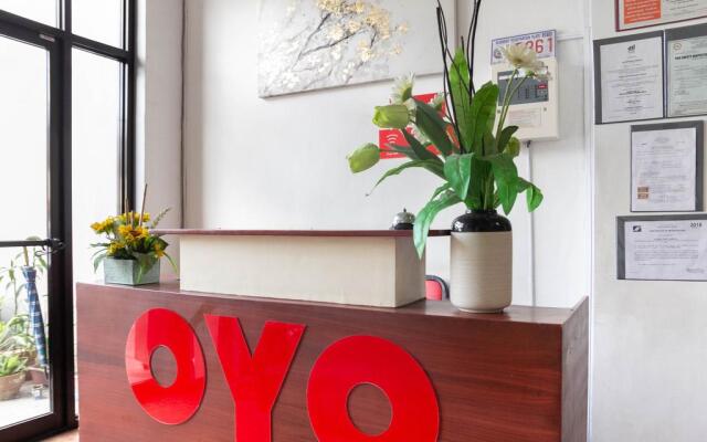 OYO 163 Goldentown Hotel and Residences