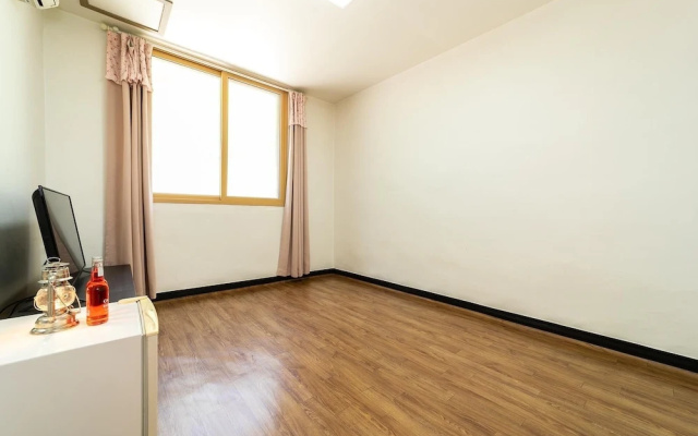 Hoony Guest House