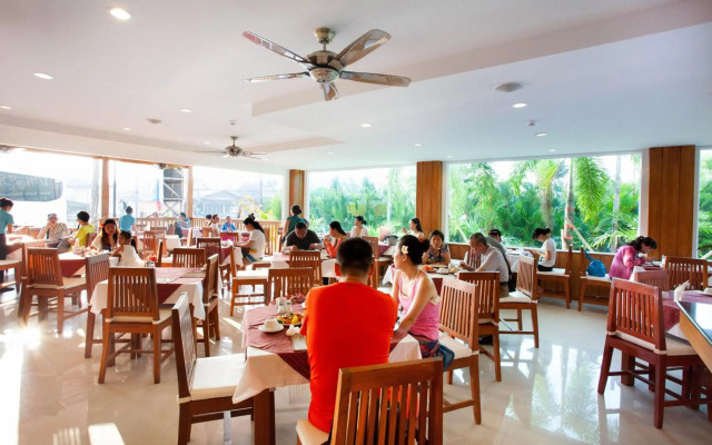 Rawai Princess Hotel (SHA Extra Plus)