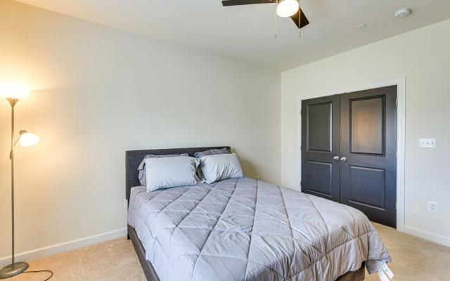 Lakefront Fredericksburg Home w/ Deck + Fire Pits!