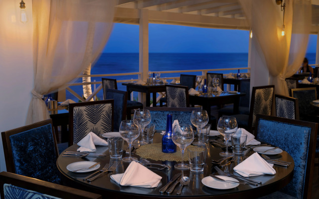 Sea Breeze Beach House by Ocean Hotels - All Inclusive