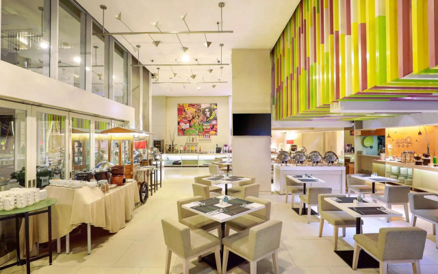 ibis Styles Jakarta Gajah Mada Hotel