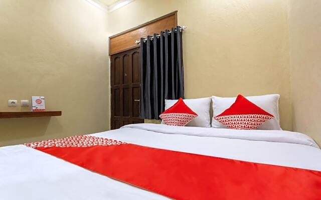 OYO 2527 Hotel Triana