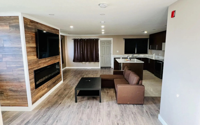 Super 8 by Wyndham Niagara Falls ON