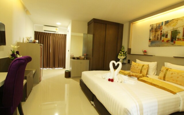 The Convenience Khonkaen Hotel