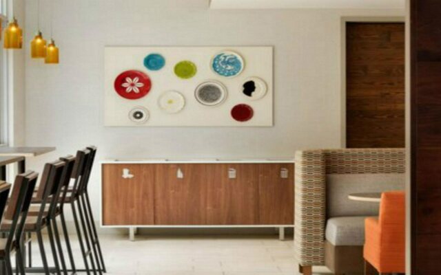 Holiday Inn Express & Suites Red Wing by IHG