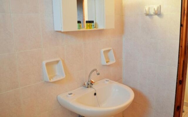 THIRES Guesthouse