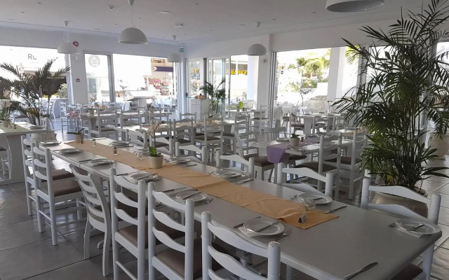 Melini Hotel Suites