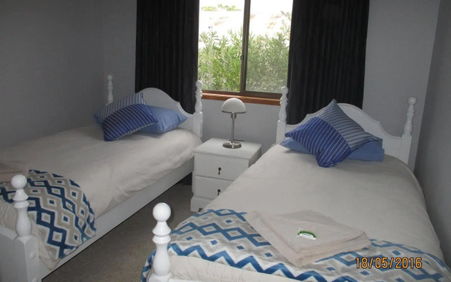 Harbour Lights Holiday Units