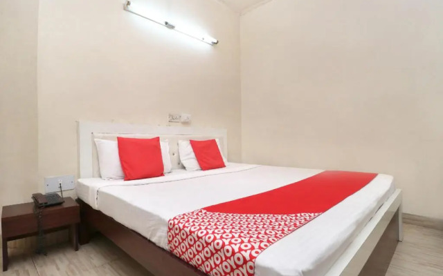 Hotel Gulshan by OYO Rooms