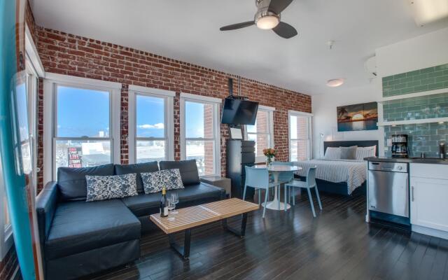 Venice Breeze Suites