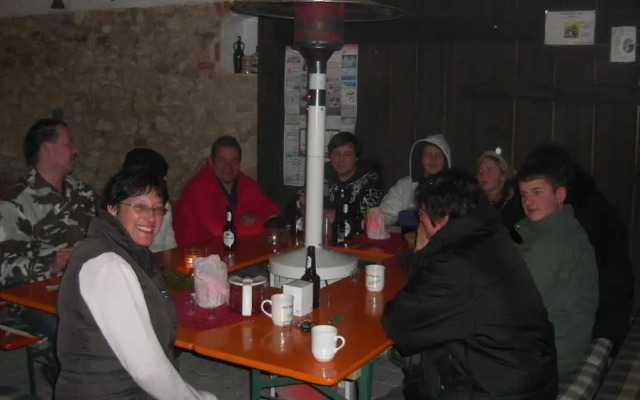 Pension Eichschmid / Röll´n Biergarten