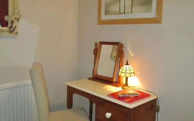 Kenwood Guest House — ОТЕЛЬ ЗАКРЫТ