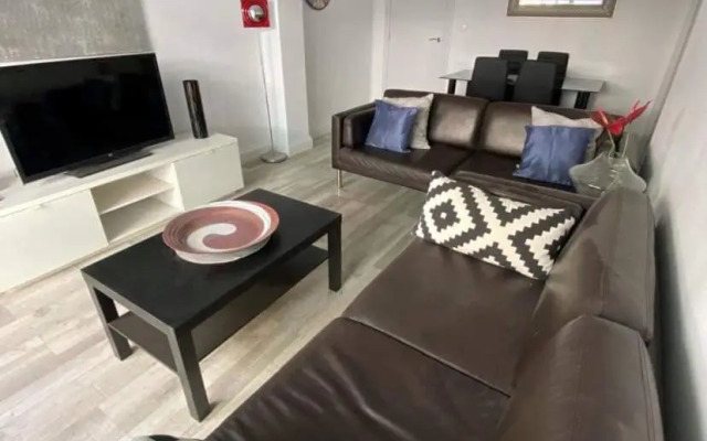 Rainbow Rentals Marques 7