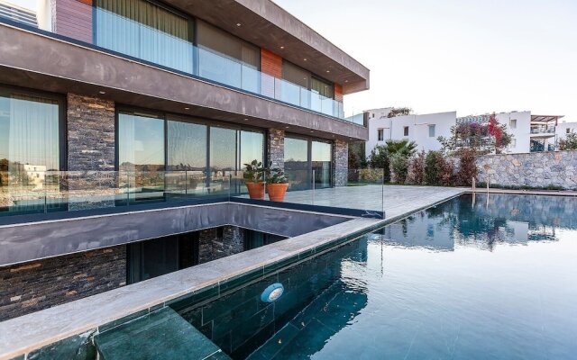 7 Deluxe - Seductive Style and Serenity
