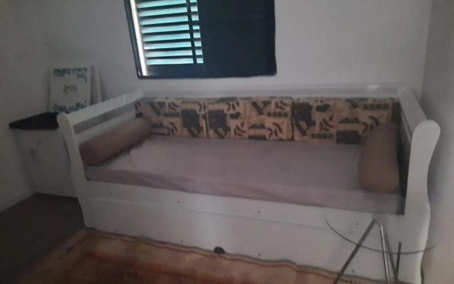Charmosa casa em condominio com quintal
