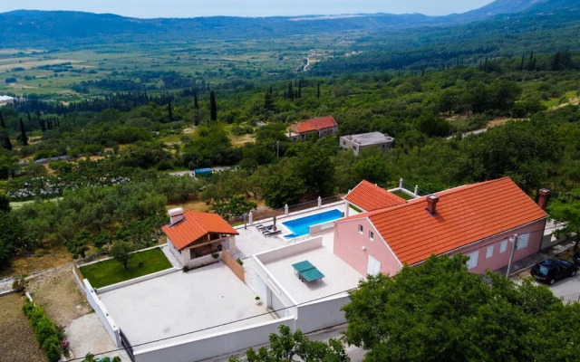 Villa Dragic