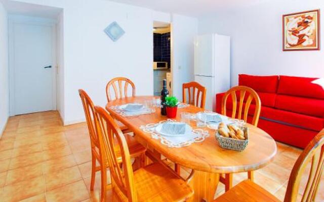 Apartment Platja de Roses.8