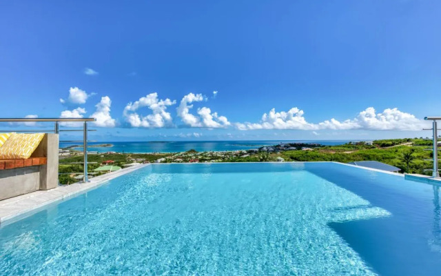 Dream Villa Orient Bay 565