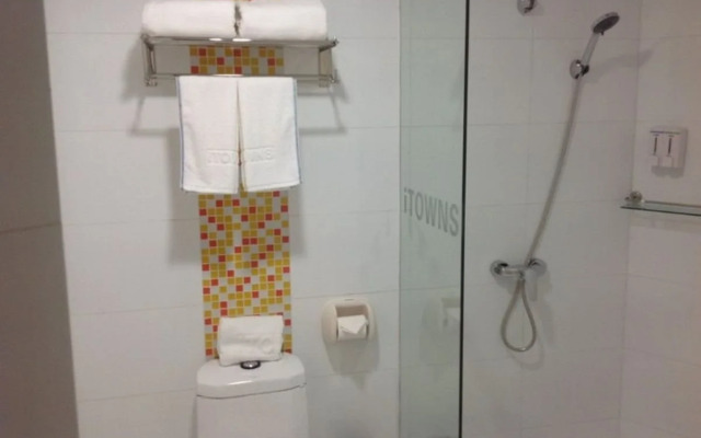 Huainan Xingting Fengshang Hotel Longhu Garden