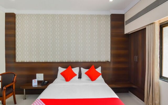 OYO 18493 Hotel Sai Sparsh