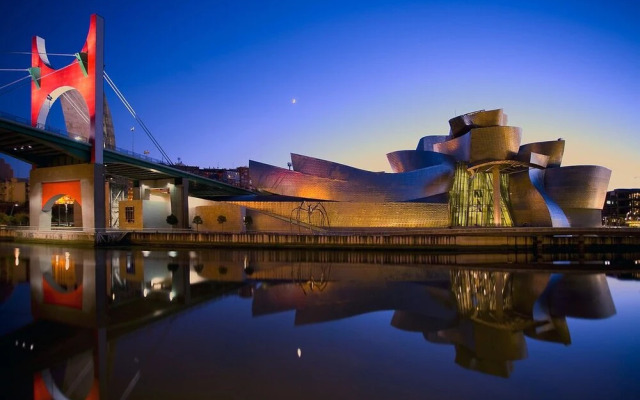 Aresti Old Town by Bilbao Living