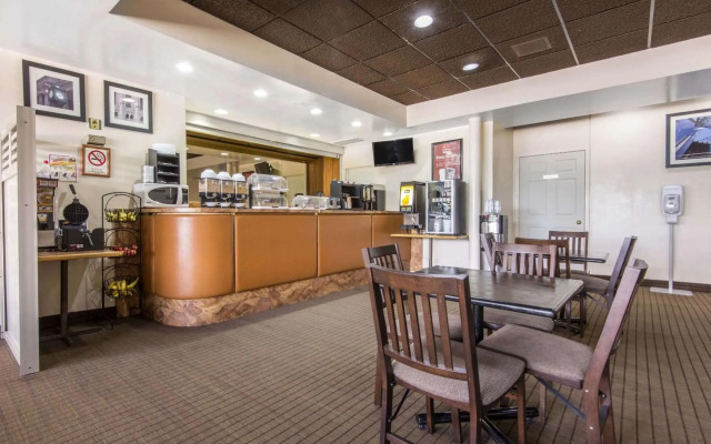 Econo Lodge