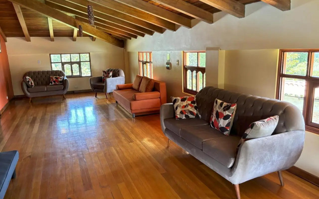 Lodge Acopampa Inn