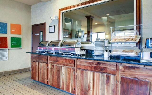 Clarion Suites