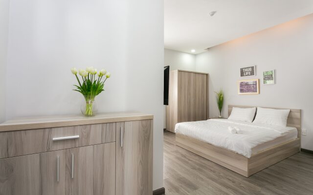 Your Home Serviced Apartment by Zuzu