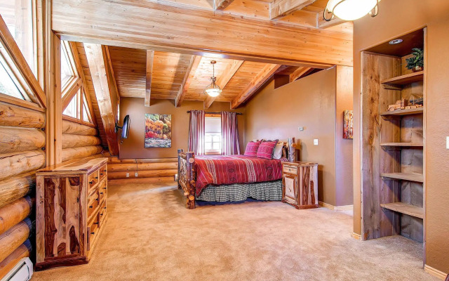 Snowshoe Retreat Boreas Pass by Pinnacle Lodging