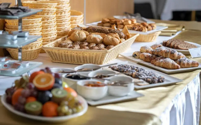 Willis Hotel Business & Wellness